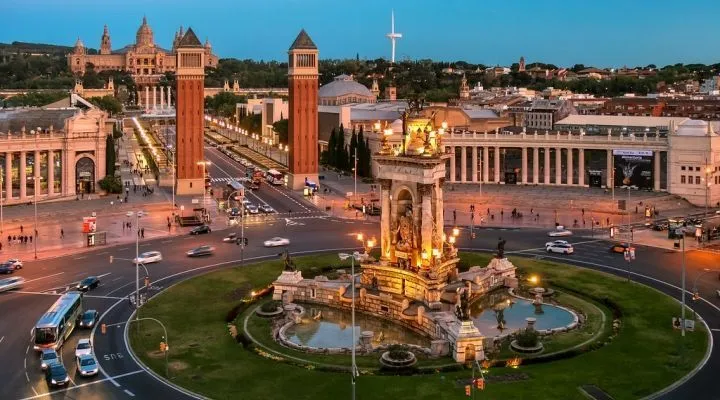 Billete de tren de Barcelona a Pamplona