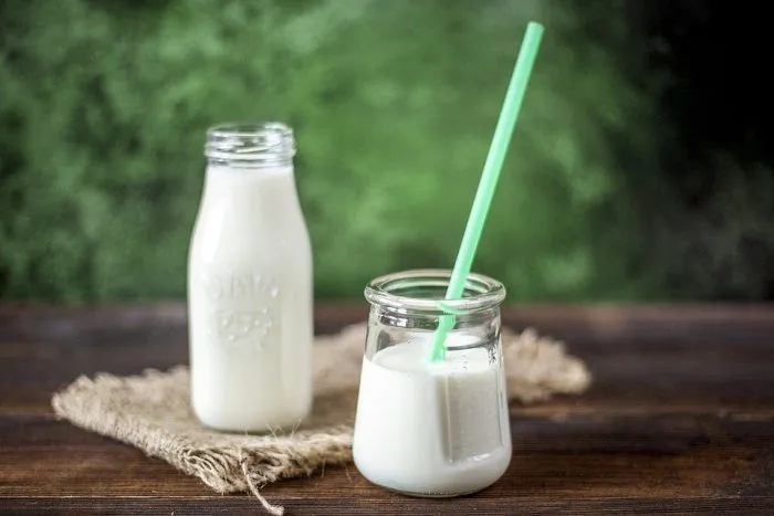 Mascarilla de aceite de coco, yogurt y nuez moscada 