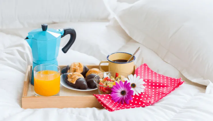 desayuno en la cama